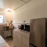 Moderne 2-zimmer-wohnung In Uni-naehe - Ruhig, Gemuetlich & Stadtnah *