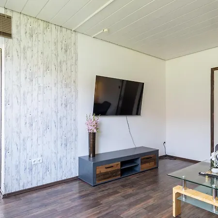 Moderne 2-zimmer-wohnung In Uni-naehe - Ruhig, Gemuetlich & Stadtnah Apartmán